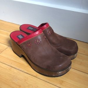 Vintage Tommy Hilfiger Clogs